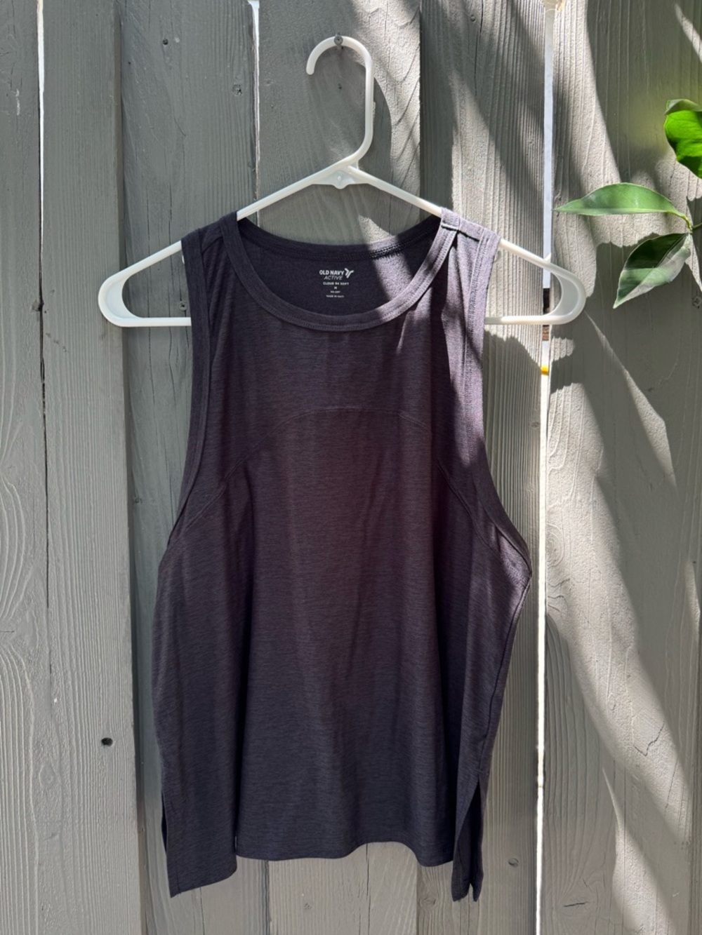 Old Navy Active Cloud 94 Soft Dark Gray Tank Medium Workout Athleisure